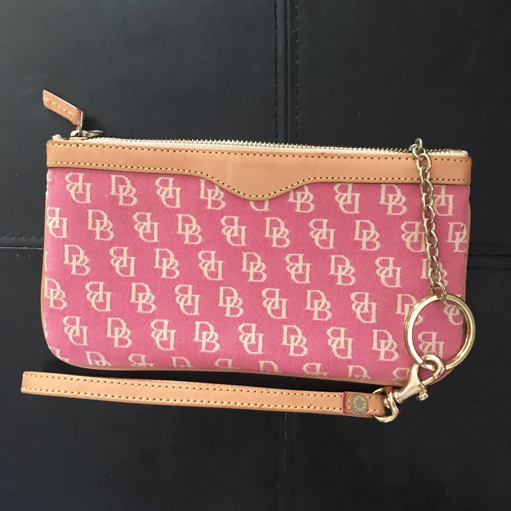 Dooney & Bourke Classic Wristlet w/ leather Strap